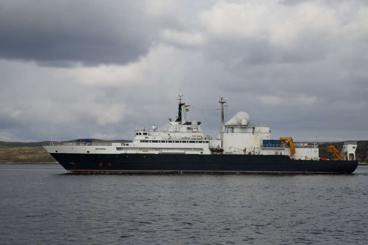 Le navire russe Yantar